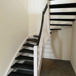 Standardtreppe mit Kontrast